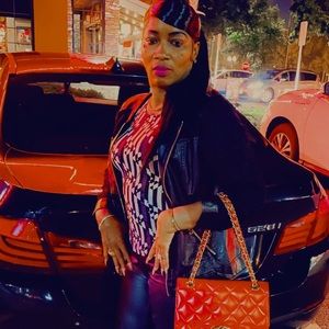 Meet your Posher, Patricia